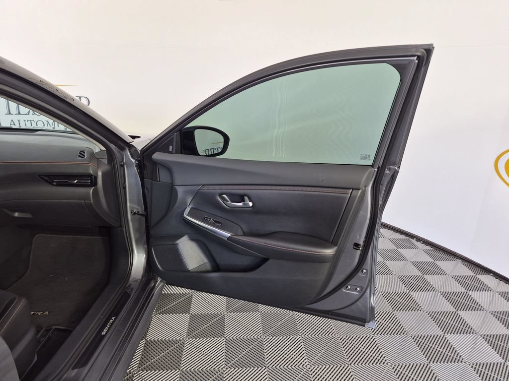 Used 2022 Nissan Sentra SR w/ Trunk Package FWD image 34