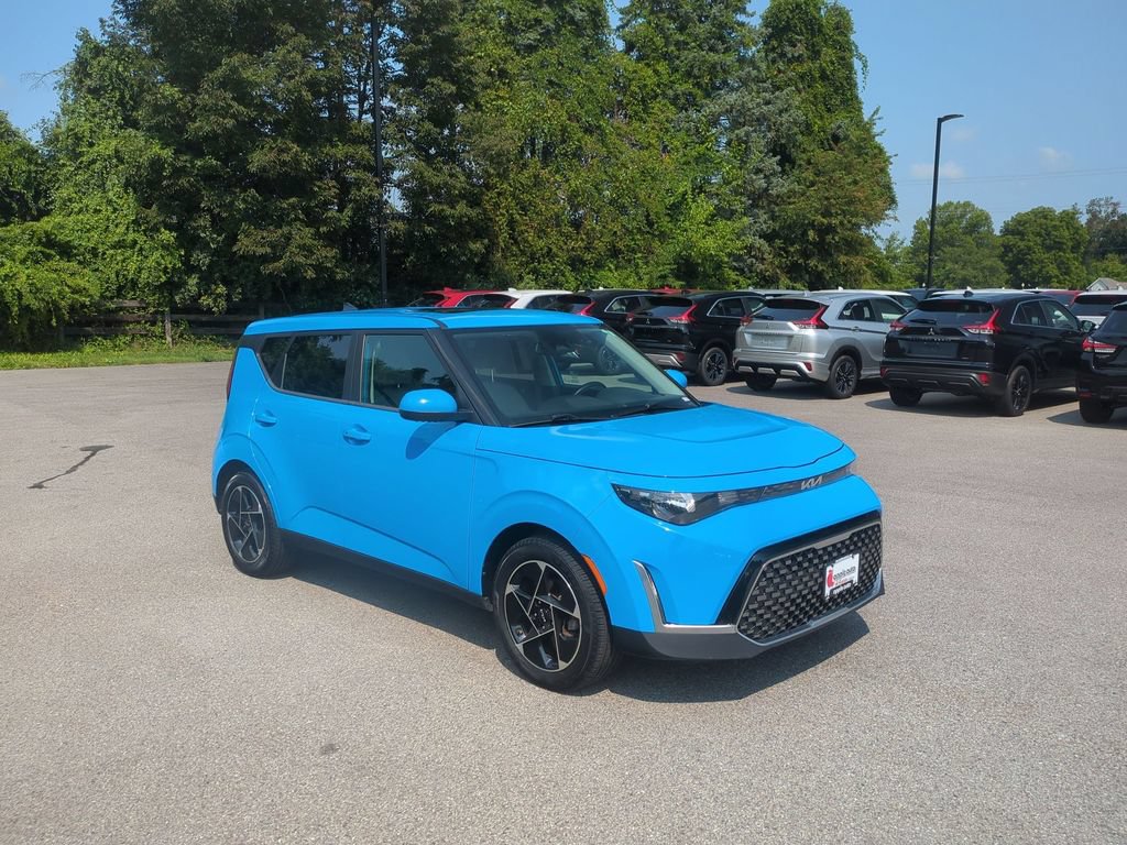 Used 2024 Kia Soul EX FWD image 3