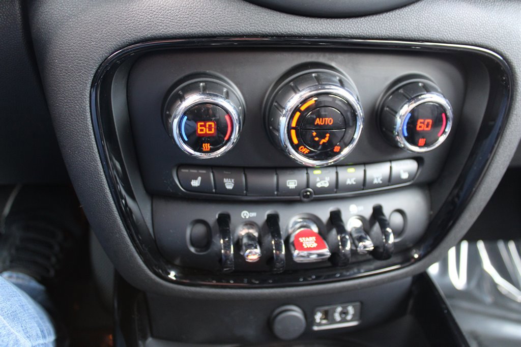 Used 2016 MINI Cooper Clubman image 24