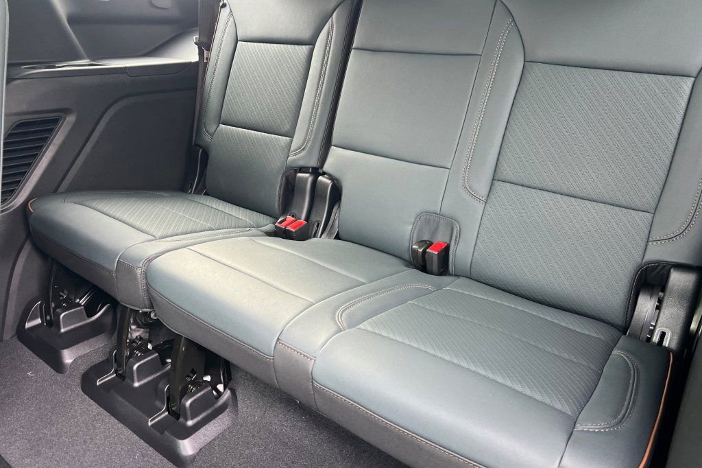 New 2026 GMC Yukon AT4 image 12