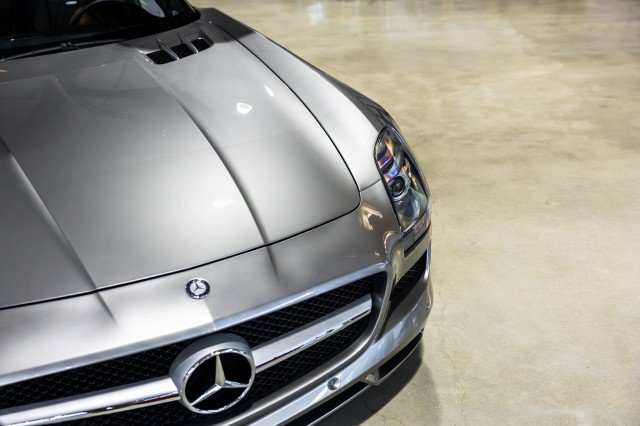 Used 2011 Mercedes-Benz SLS AMG Coupe image 10