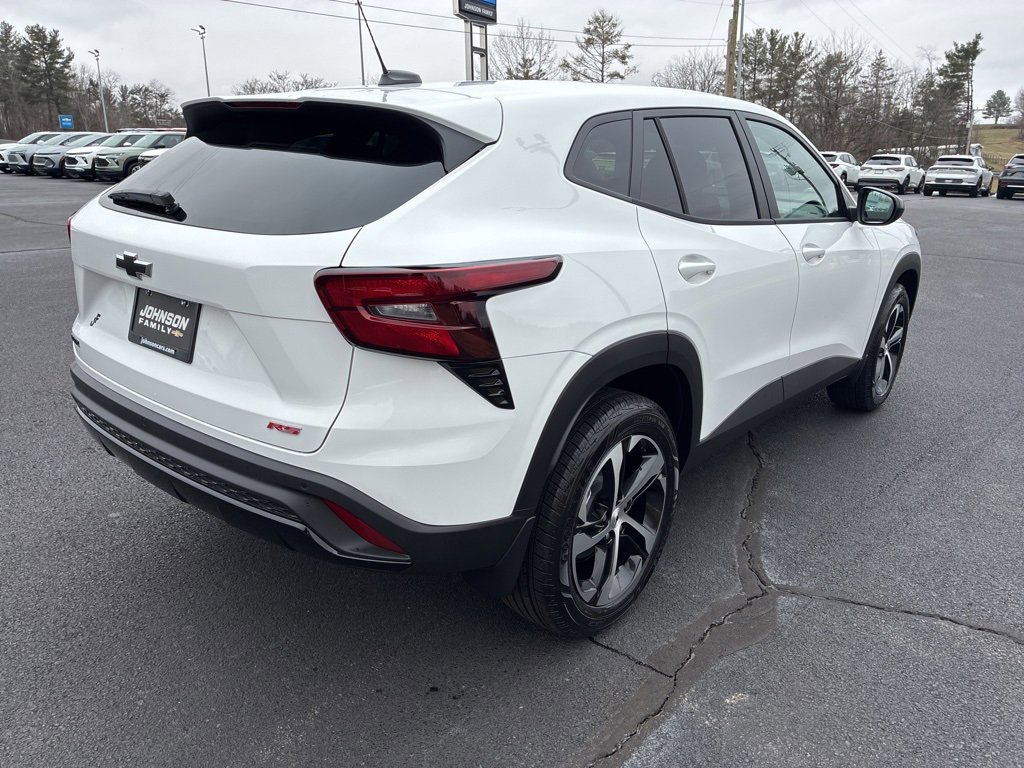 New 2026 Chevrolet Trax RS image 7