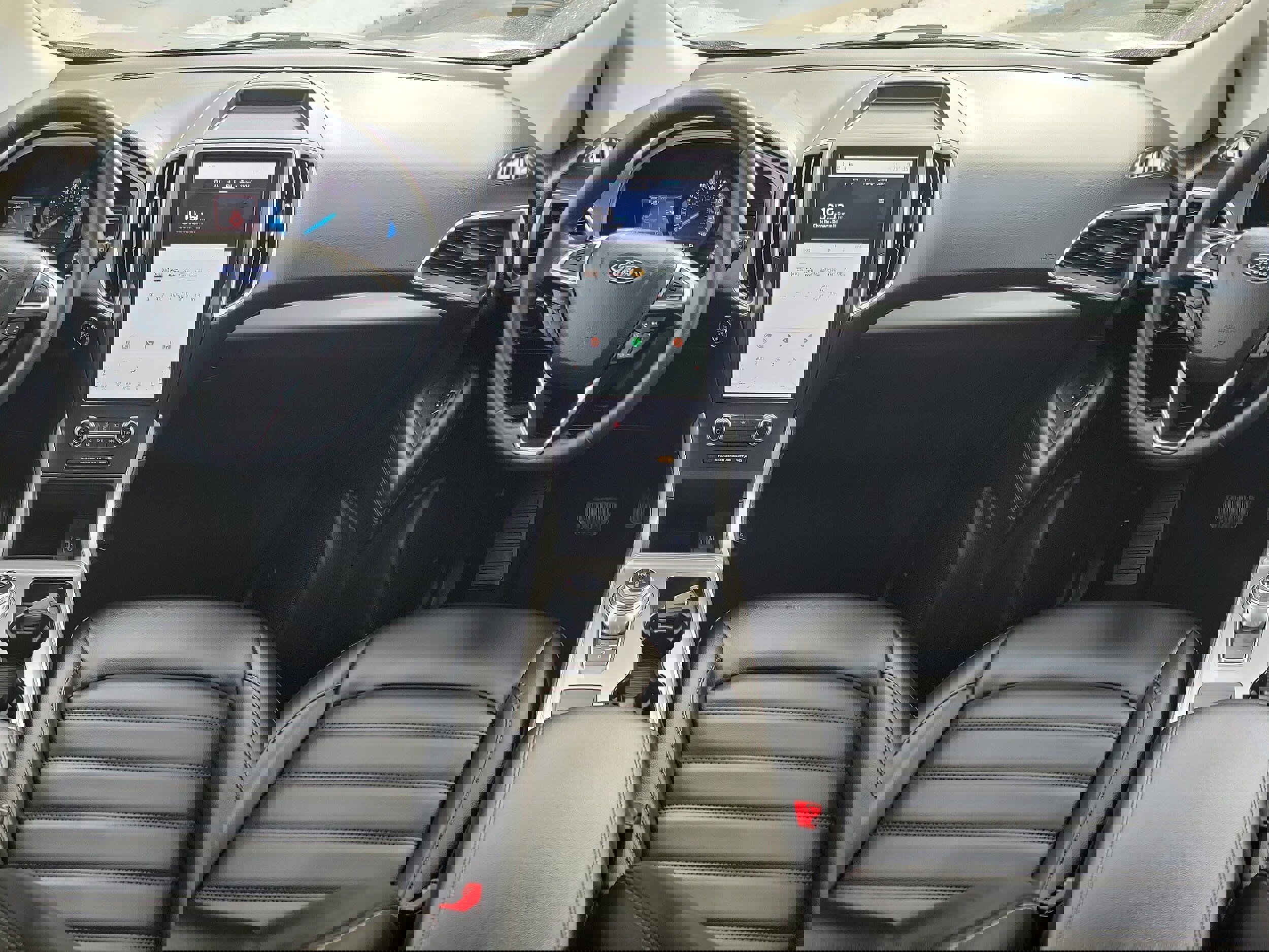 Used 2024 Ford Edge SEL w/ Convenience Package image 13