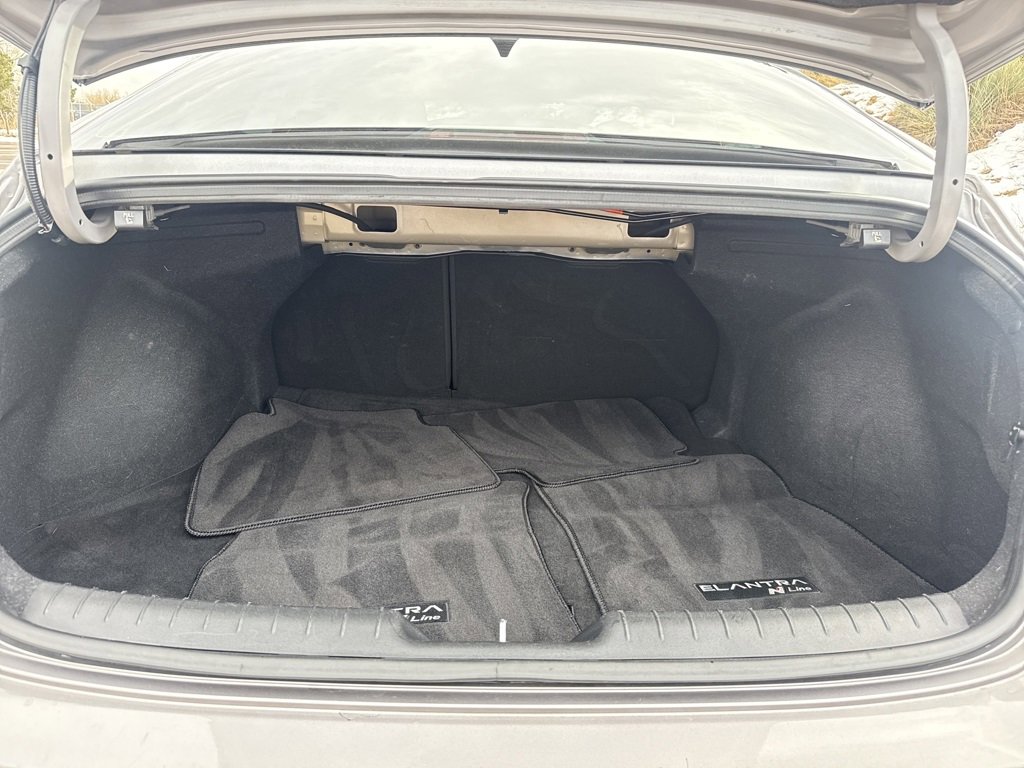 Used 2023 Hyundai Elantra N Line image 9