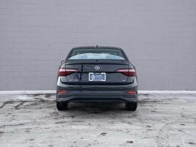 Certified 2024 Volkswagen Jetta SE w/ Panoramic Sunroof Package image 6