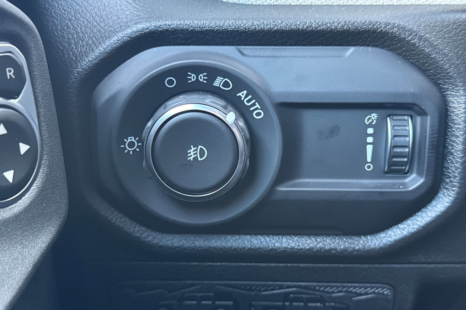 New 2026 Jeep Wrangler Unlimited Sport image 25