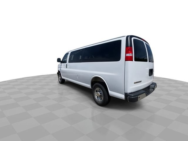 Used 2025 Chevrolet Express 3500 LT w/ LT Preferred Equipment Group RWD image 8