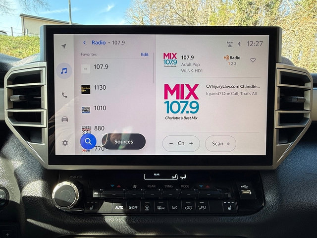 Used 2025 Toyota Sequoia SR5 image 27