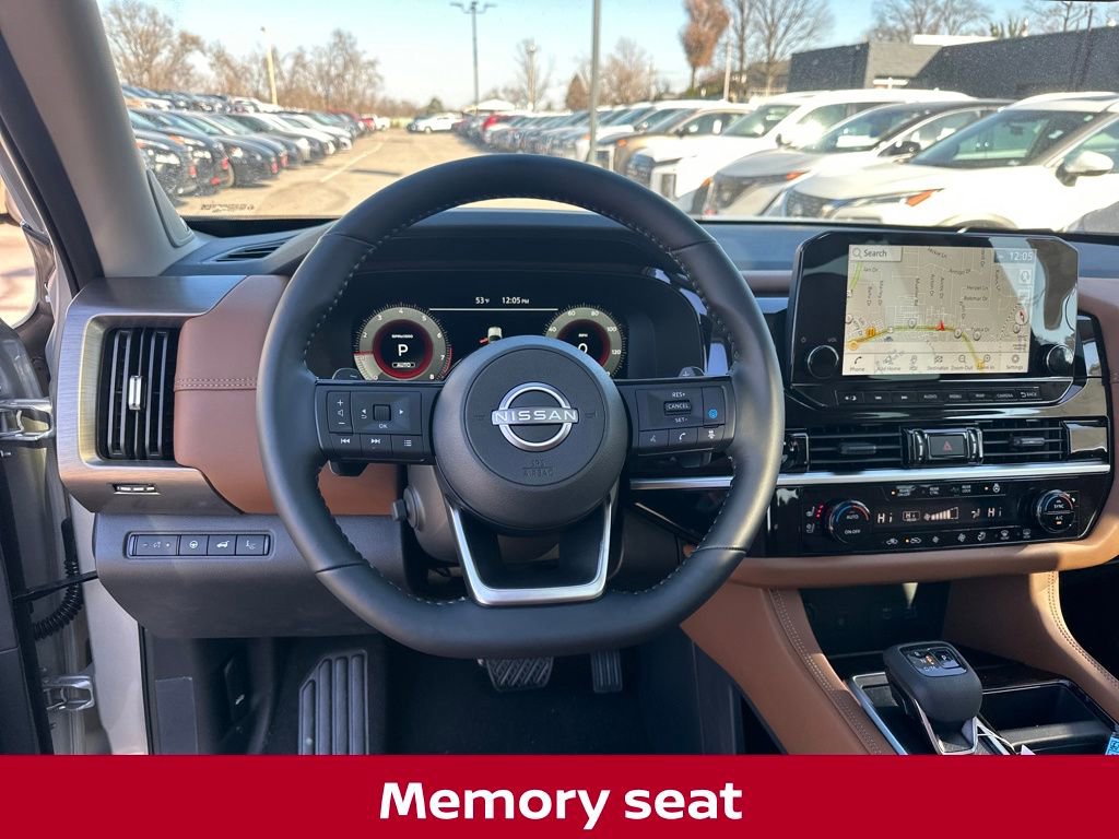 New 2025 Nissan Pathfinder Platinum w/ Black Appearance Package image 19
