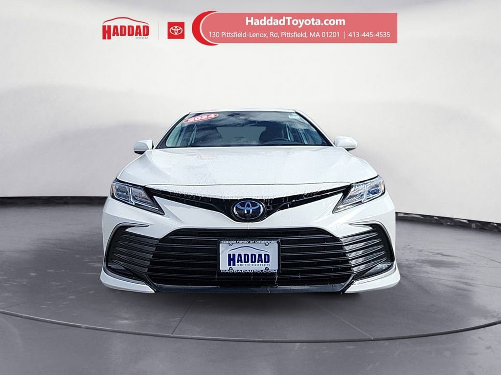 Used 2024 Toyota Camry LE FWD image 9