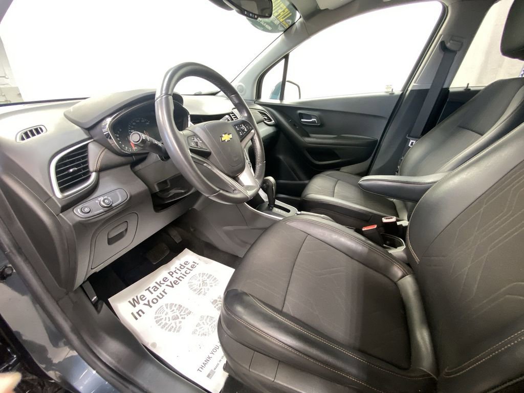 Certified 2022 Chevrolet Trax LT w/ Driver Confidence Package image 14