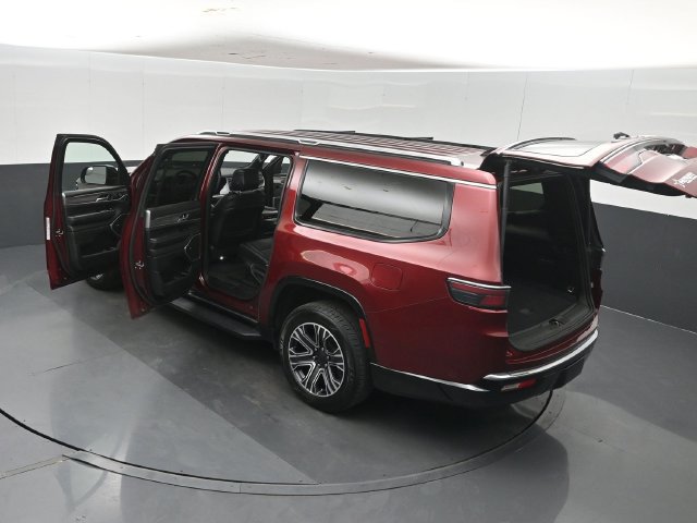 Used 2024 Jeep Wagoneer L Series II w/ Flexible Seating Group RWD image 62