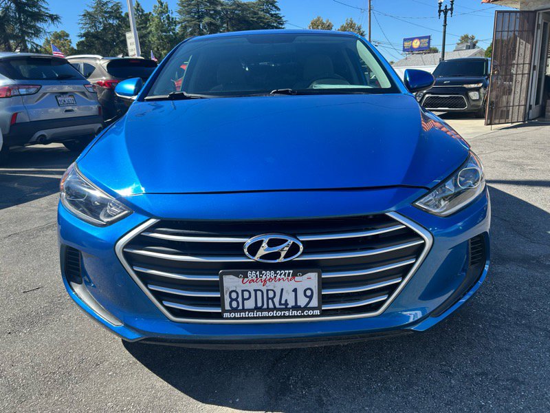 Used 2018 Hyundai Elantra SE image 2