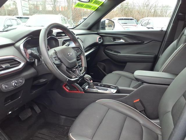 Used 2023 Chevrolet TrailBlazer RS w/ Sun and Liftgate Package image 18