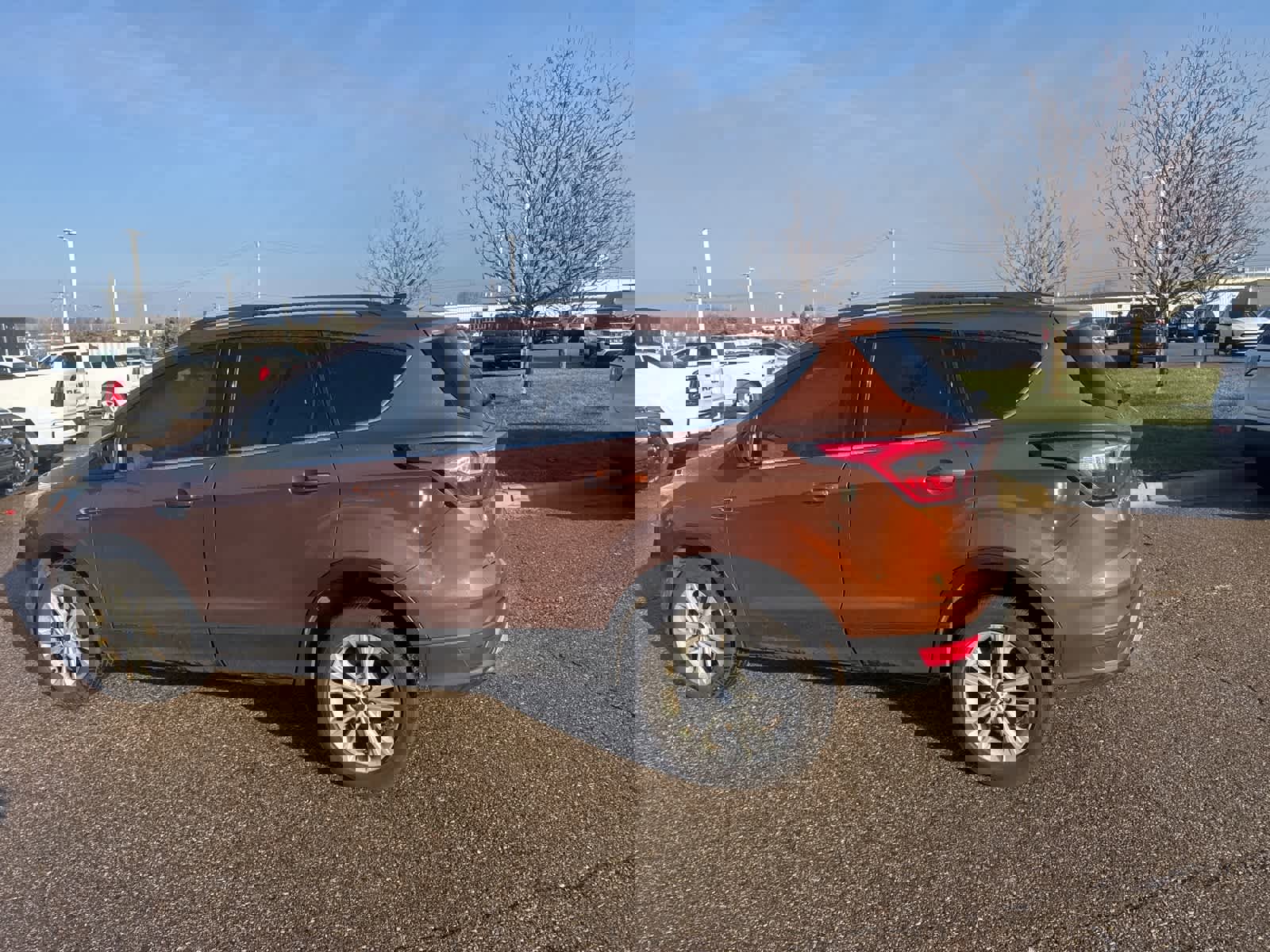 Used 2017 Ford Escape SE w/ Equipment Group 201A image 20