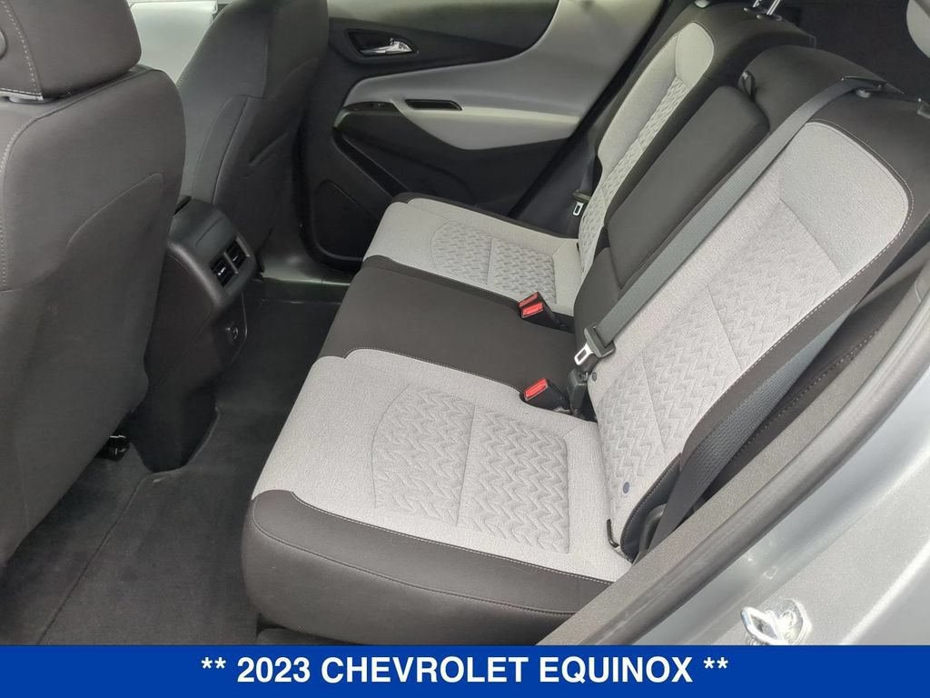 Used 2023 Chevrolet Equinox LS w/ LS Convenience Package AWD/4WD image 19
