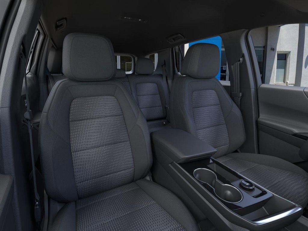 New 2026 Chevrolet Equinox LT w/ Safety and Technology Package FWD image 16