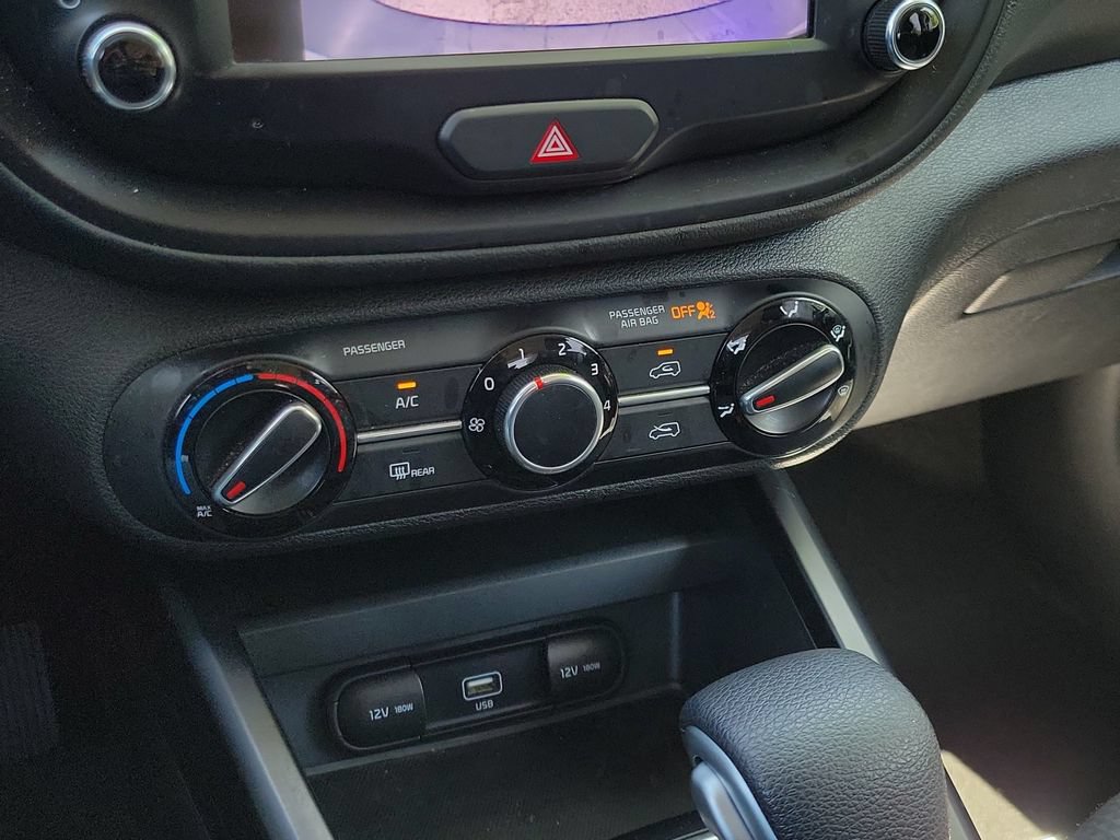 Certified 2022 Kia Soul LX FWD image 24