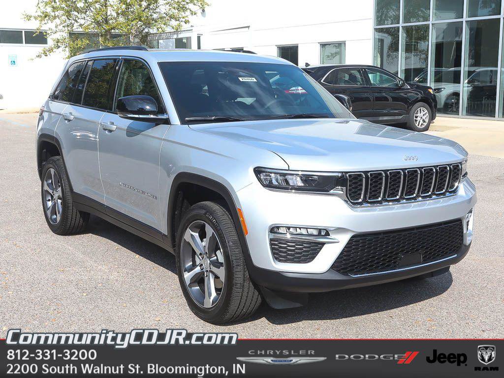 New 2025 Jeep Grand Cherokee Limited image 1