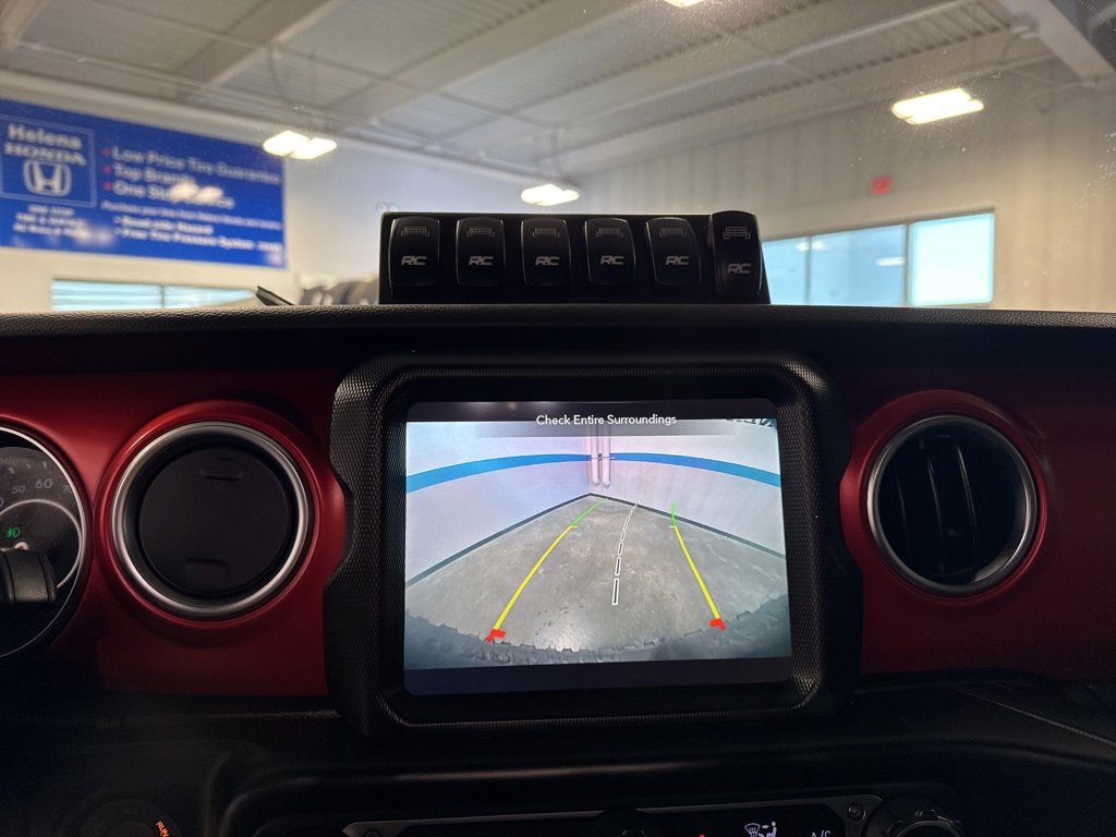 Used 2022 Jeep Wrangler Unlimited Rubicon w/ Xtreme Recon 35" Tire Package image 14