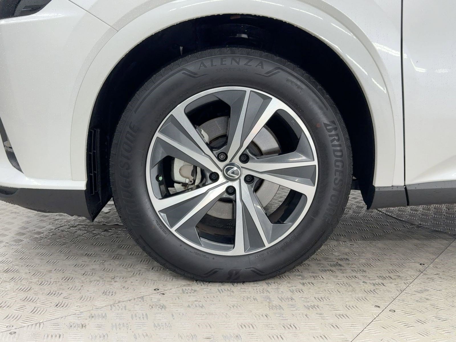 Certified 2025 Lexus RX 350 Premium w/ Accessory Package (Z1) image 12