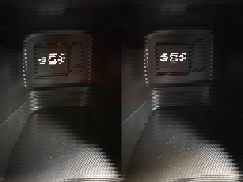 Certified 2023 Chevrolet Equinox LT image 33