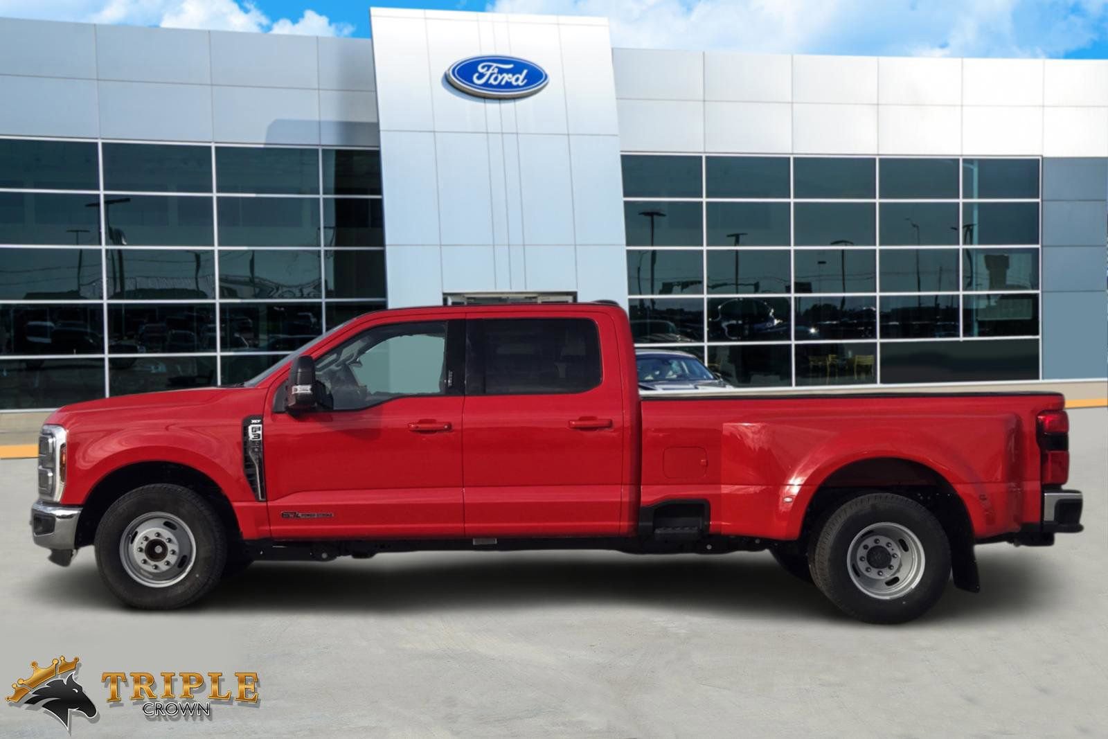 New 2026 Ford F350 XLT w/ XLT Premium Package image 3