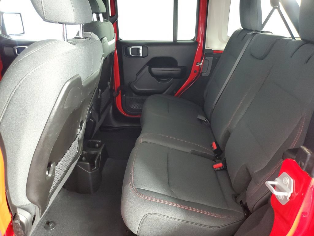 Used 2025 Jeep Wrangler Unlimited Rubicon w/ Convenience Group AWD/4WD image 14