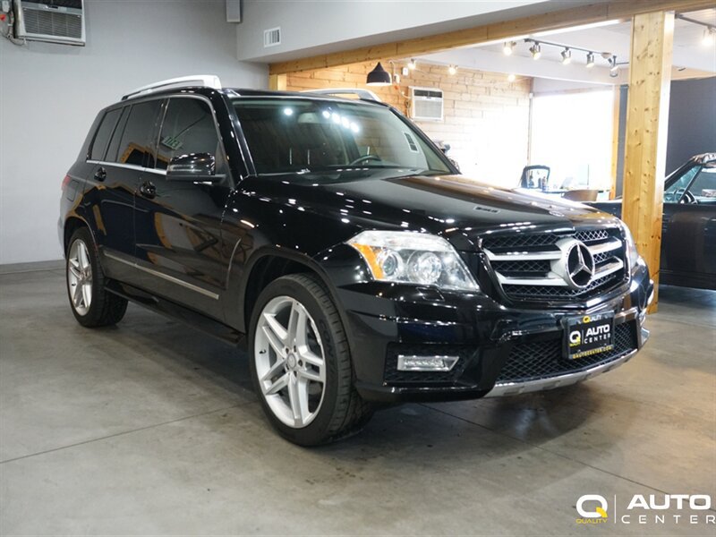 Used 2010 Mercedes-Benz GLK 350 4MATIC image 3