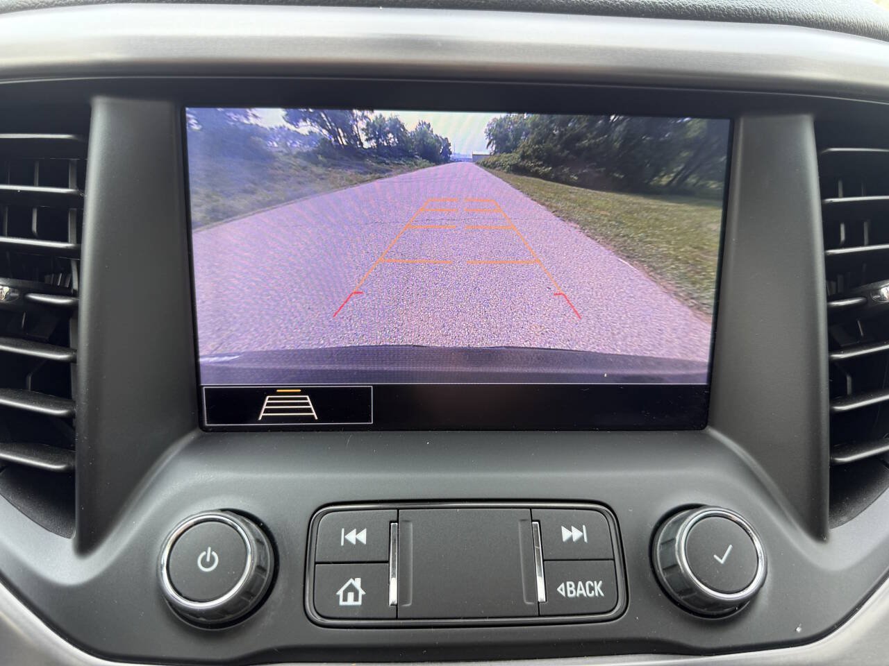 Used 2020 GMC Acadia AT4 AWD/4WD image 16