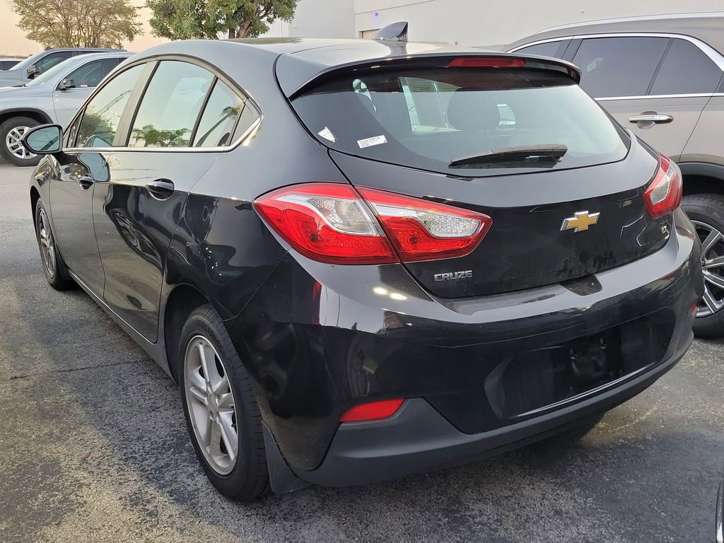 Used 2018 Chevrolet Cruze LT w/ Sun And Sound Package image 3