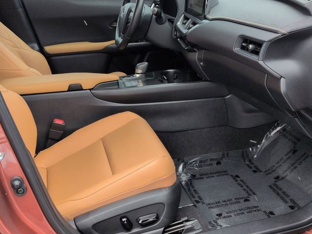 Used 2025 Lexus UX 300h AWD image 30