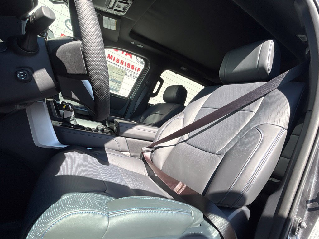 New 2026 Toyota Sequoia Platinum AWD/4WD image 11