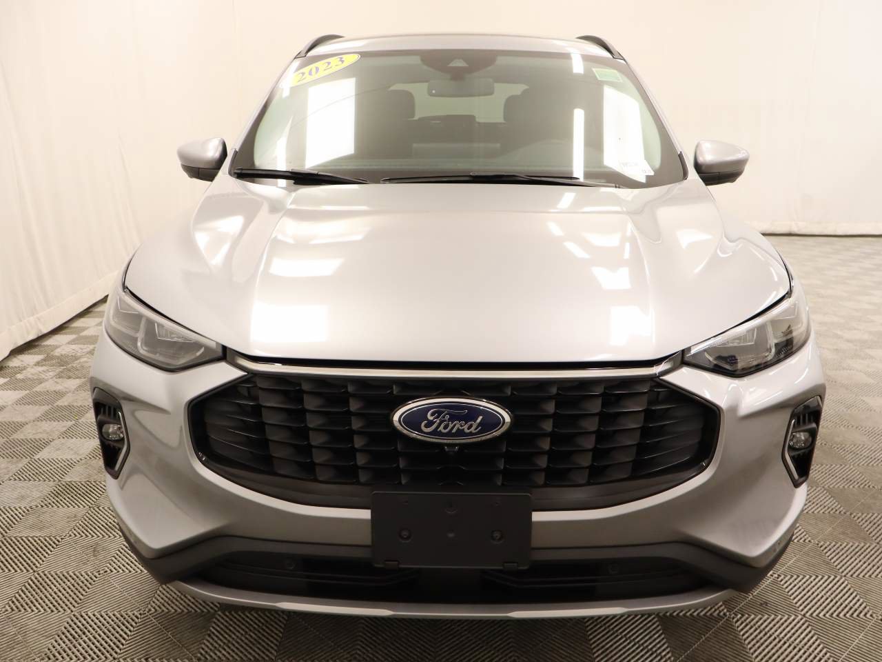 Used 2023 Ford Escape Platinum AWD/4WD image 4