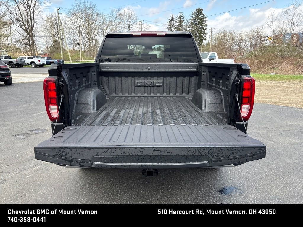 New 2026 GMC Sierra 1500 SLE w/ LPO, Black Badging Package AWD/4WD image 24