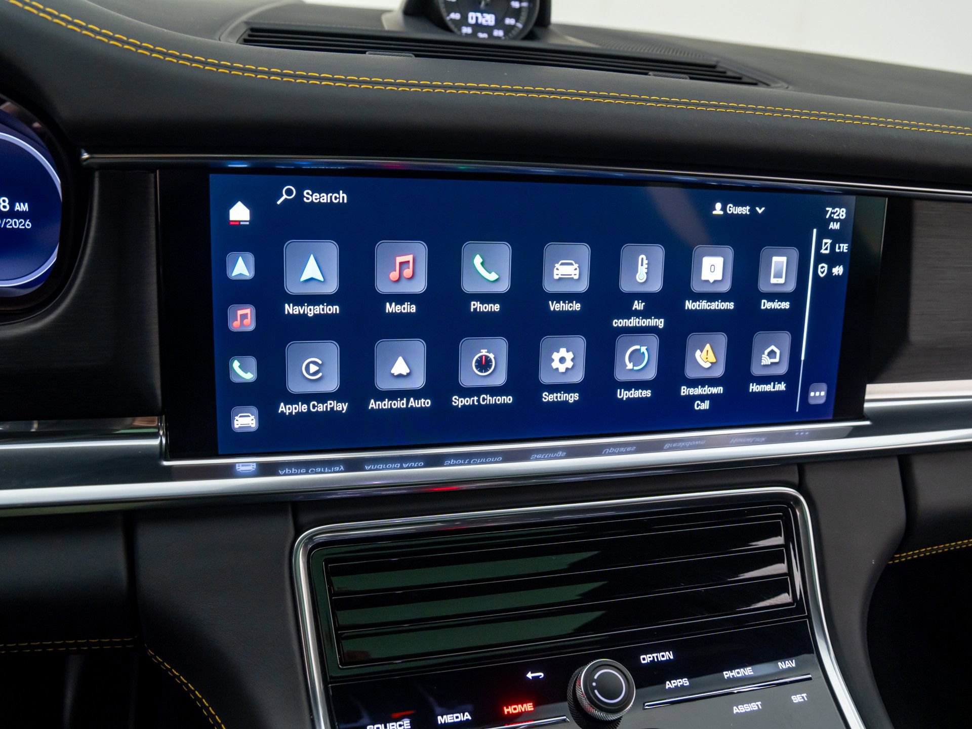 Used 2022 Porsche Panamera Turbo S image 30