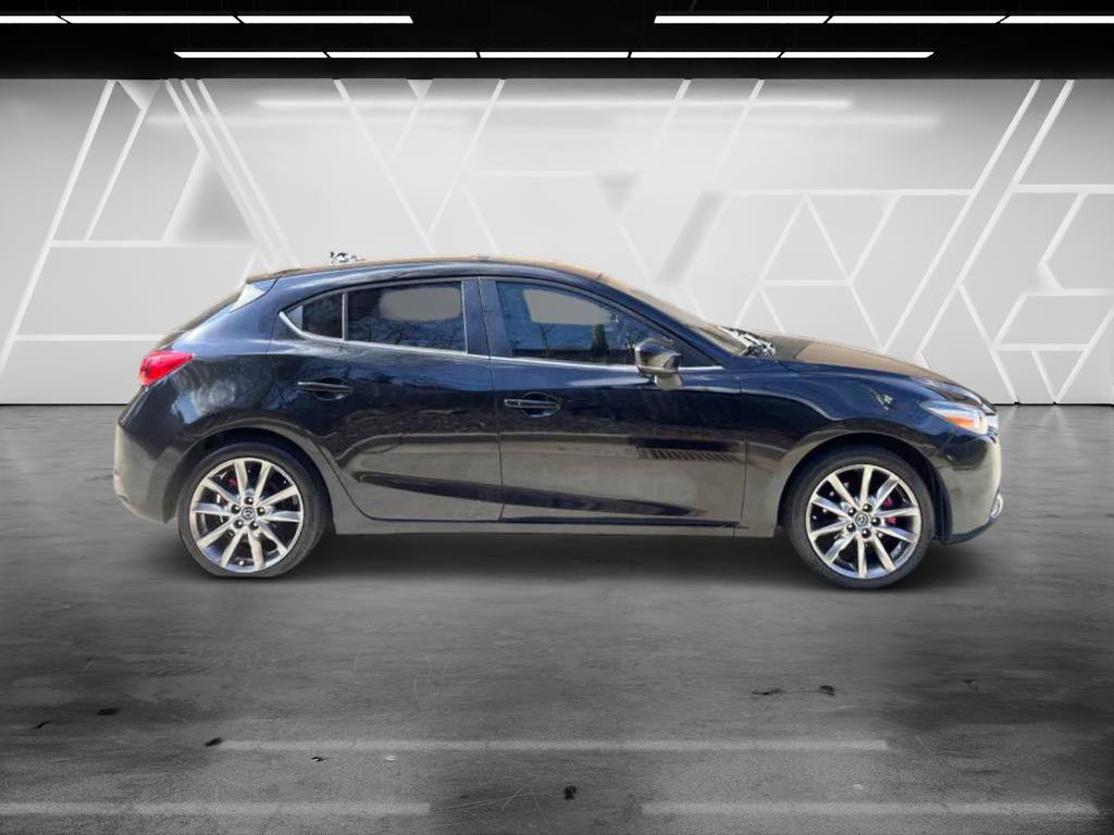 Used 2018 MAZDA MAZDA3 Touring FWD image 7