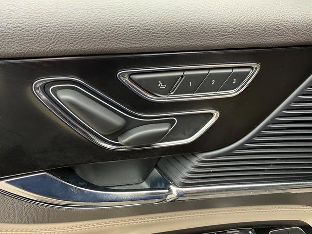 Used 2021 Lincoln Corsair AWD w/ Premium Package image 16