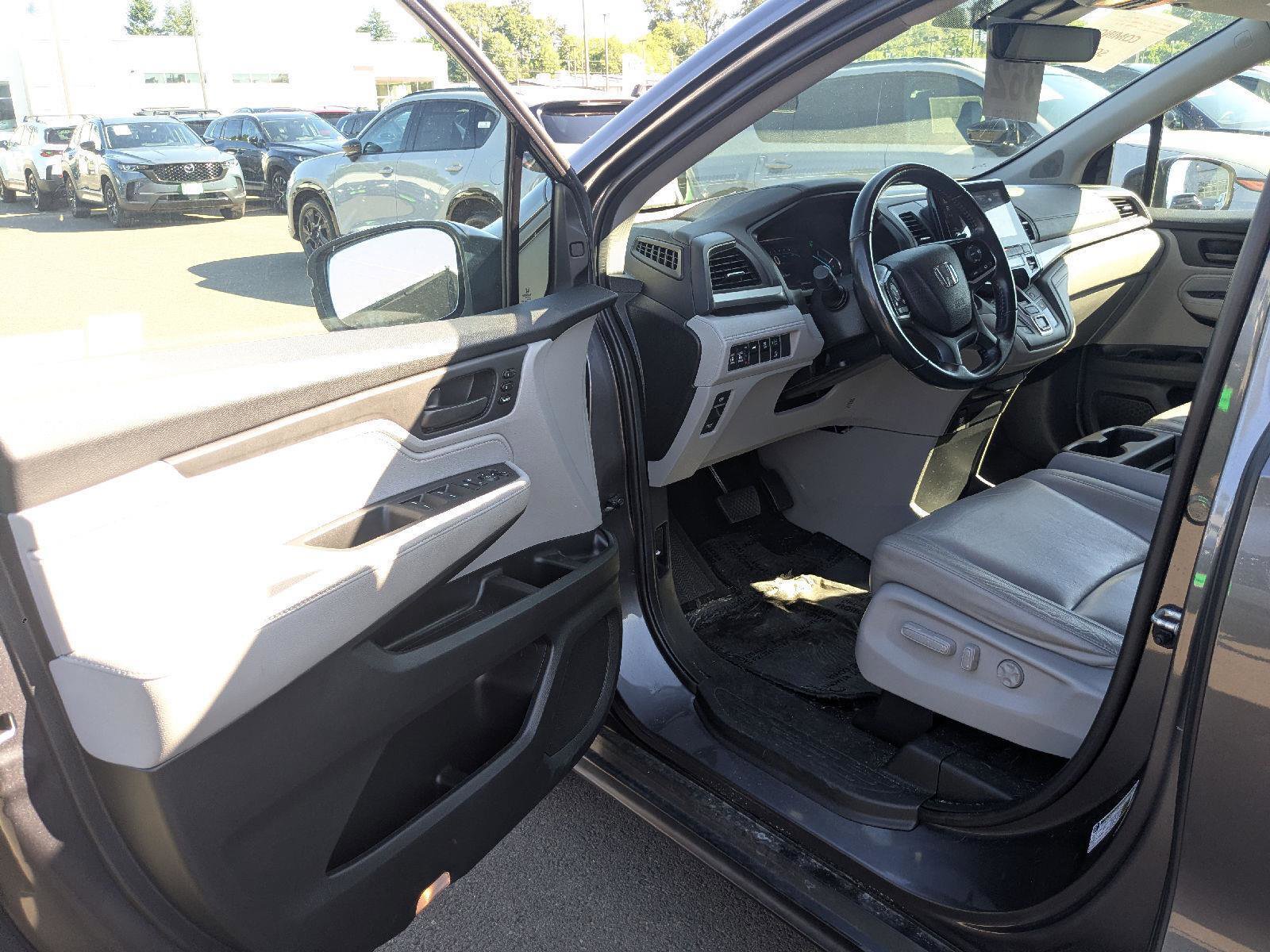 Used 2019 Honda Odyssey EX-L image 16