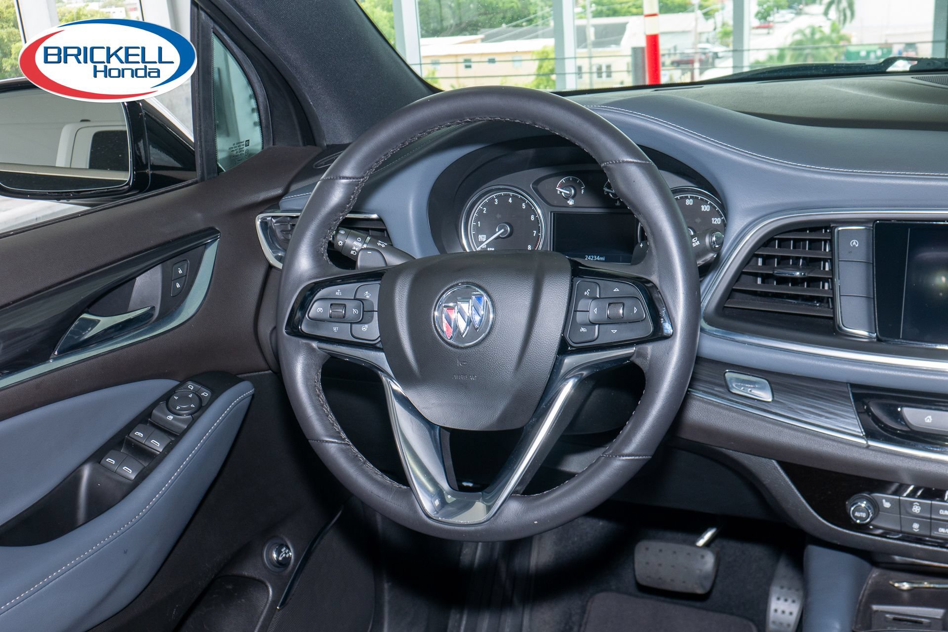 Used 2024 Buick Enclave Essence w/ Technology Package FWD image 20
