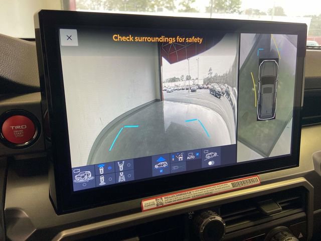 Certified 2025 Toyota 4Runner TRD Off-Road Premium image 28