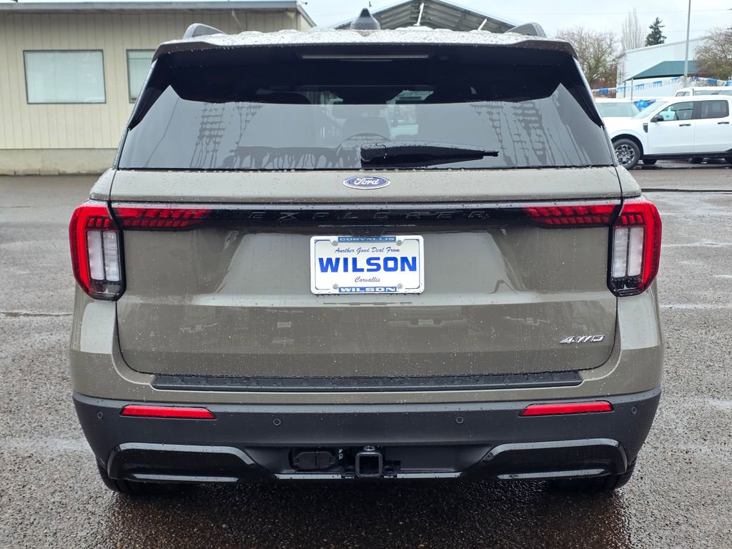 New 2026 Ford Explorer ST-Line w/ ST-Line Street Pack image 13