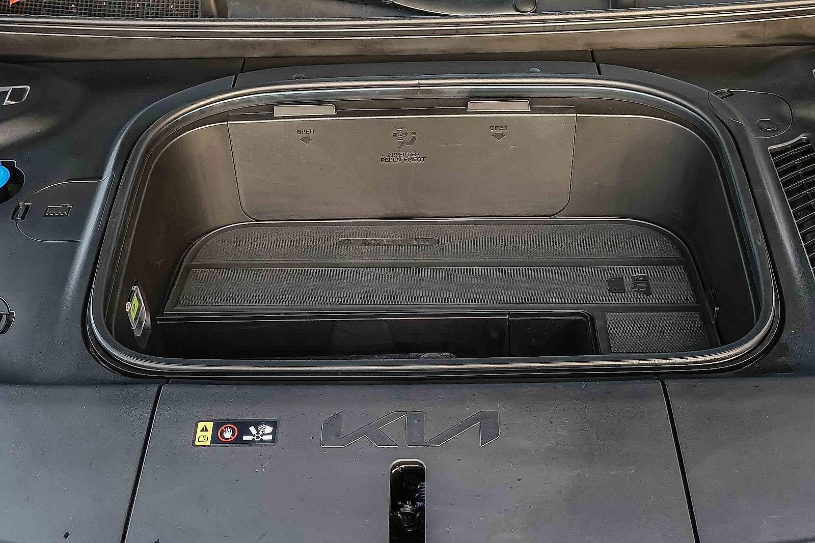 Certified 2024 Kia EV9 Land image 31