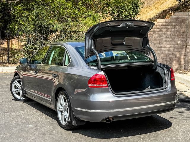 Used 2015 Volkswagen Passat 1.8T SEL Premium FWD image 20