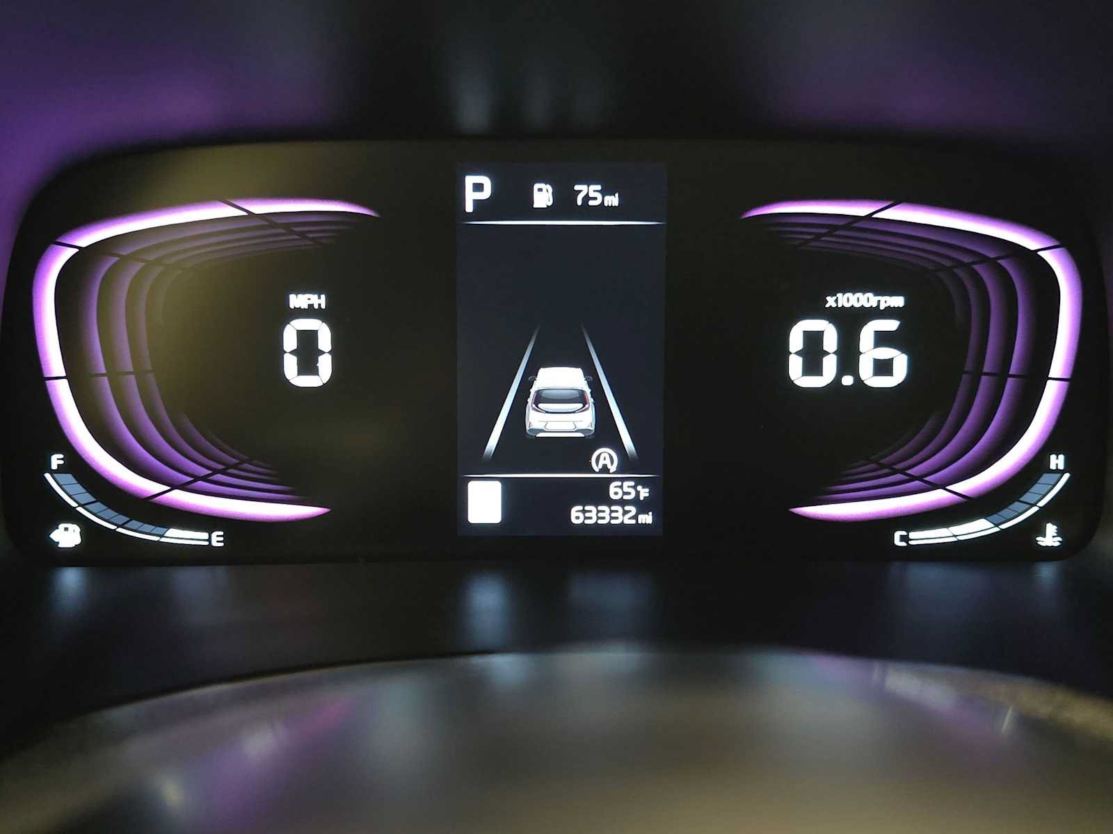 Used 2023 Kia Soul LX w/ LX Technology Package FWD image 12
