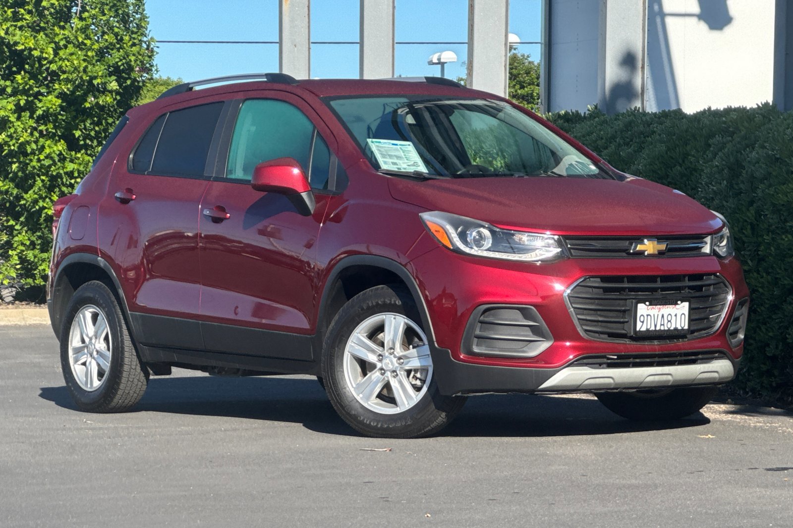 Used 2022 Chevrolet Trax LT w/ Driver Confidence Package AWD/4WD image 2