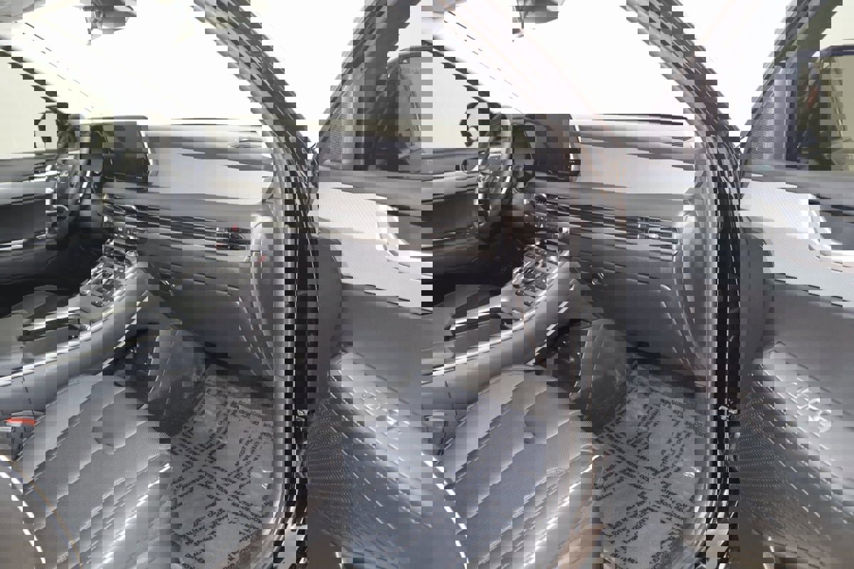 Used 2025 Hyundai Palisade SEL image 45