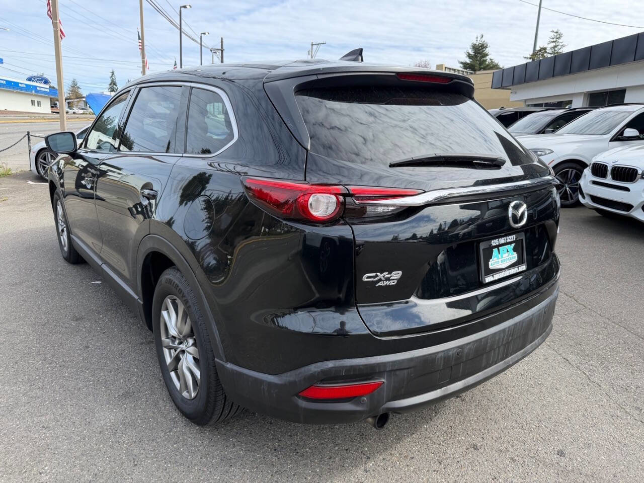 Used 2018 MAZDA CX-9 Touring w/ Touring Premium Package AWD/4WD image 4