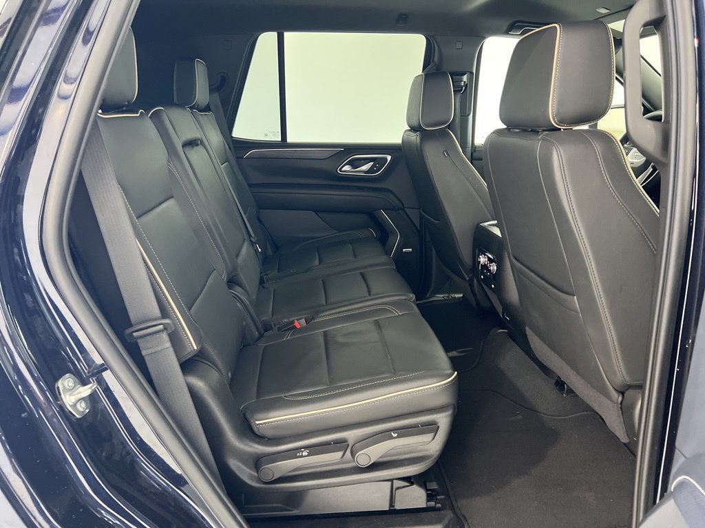 Used 2024 GMC Yukon SLT AWD/4WD image 30