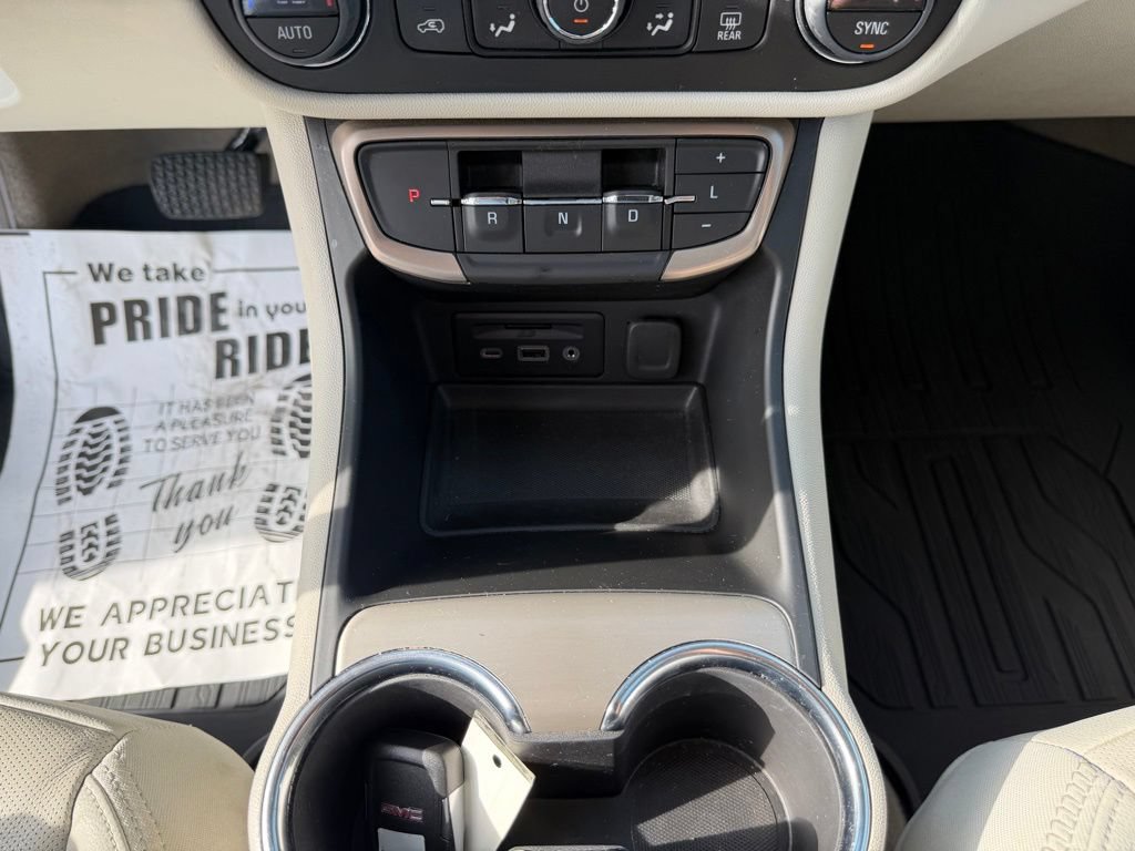 Used 2023 GMC Terrain Denali w/ LPO, Floor Liner Package AWD/4WD image 15
